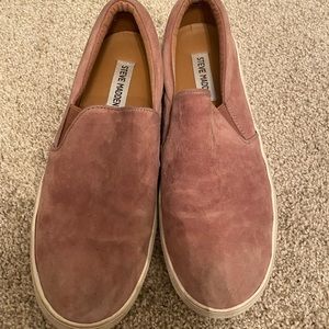 Pink suede slip on Gill Steve Madden shoes size 8